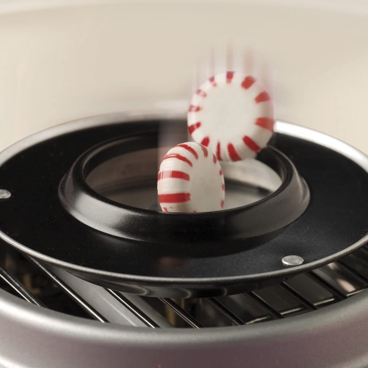 cotton-candy-maker-pink-white-yummy-nostalgia-1